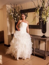 Discount Wedding Dresses Bristol 1063982 Image 9